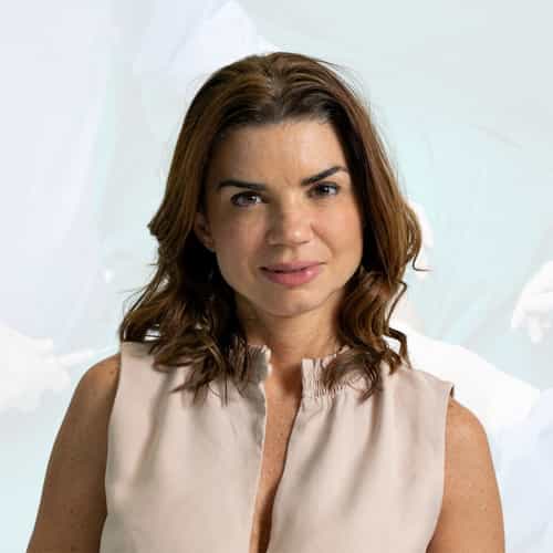 Liposuction in Colombia: A Canadian Shares Her Story